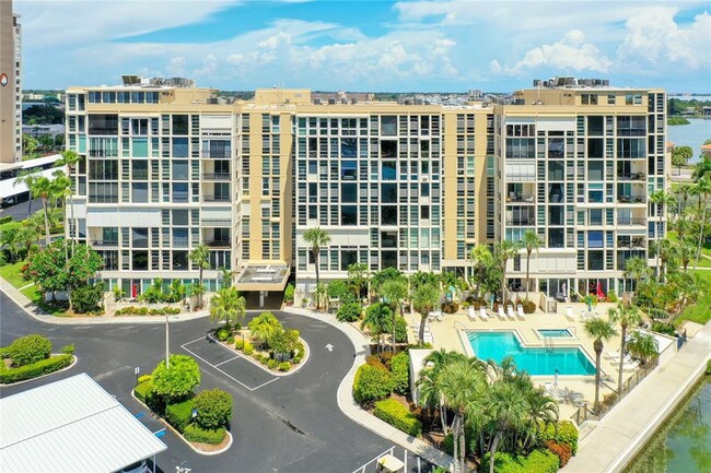 Foto del edificio - 7400 Sun Island Dr S