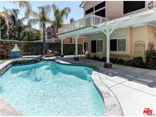 Building Photo - 29402 Hidden Oak Pl