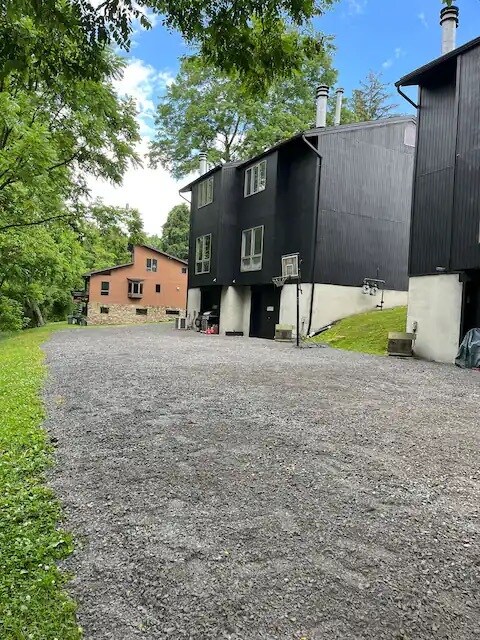 Building Photo - 282 Randolph Rd