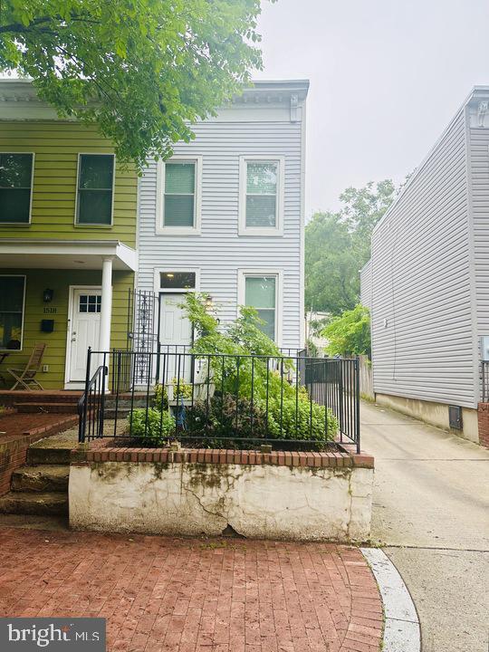 Foto del edificio - 1520 Constitution Ave NE