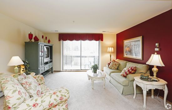 Primary Photo - Chandana Pointe Apartments