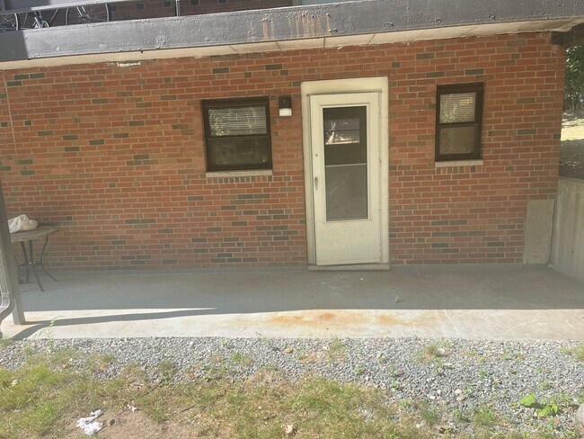 Foto del edificio - Green Line D - Mass Pike - Parking Included