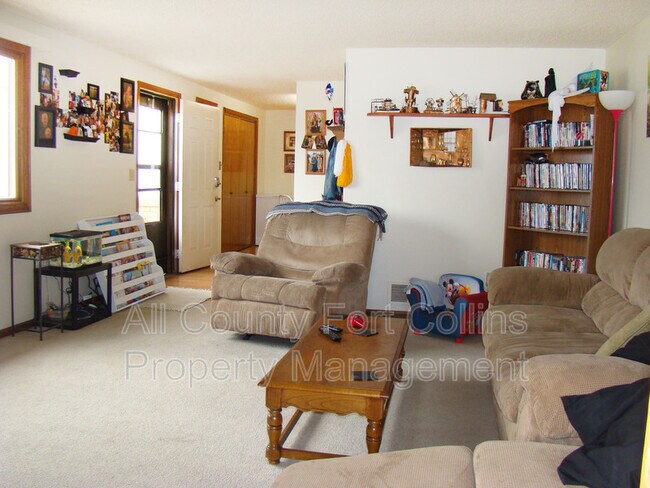 Building Photo - 409 Terri Dr