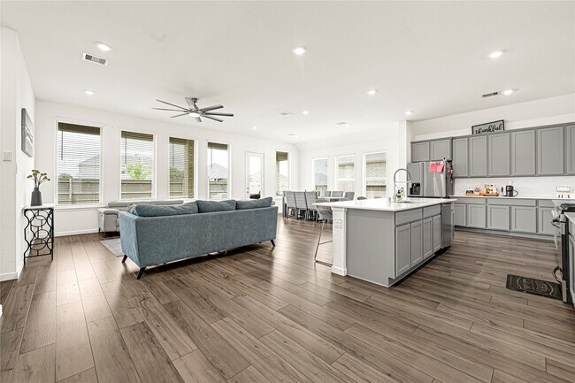 Foto del edificio - 31914 Lillie Lilac Ln