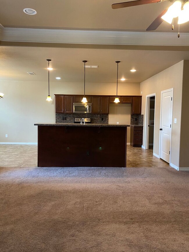 Building Photo - Beautiful home in the Renaissance