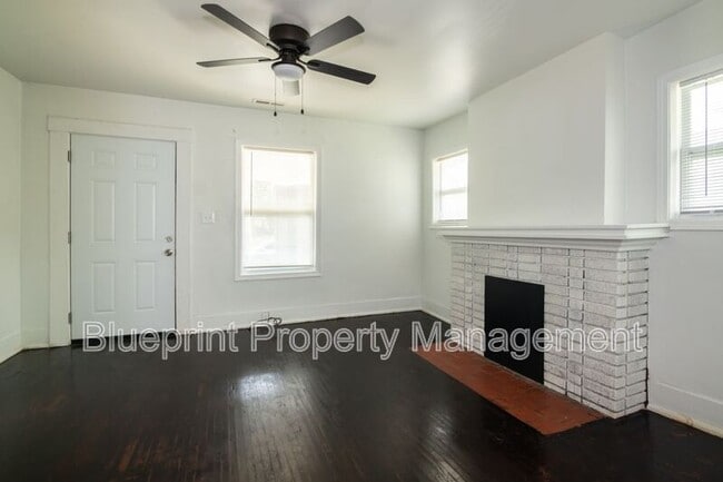 Building Photo - 4929 Avenue R
