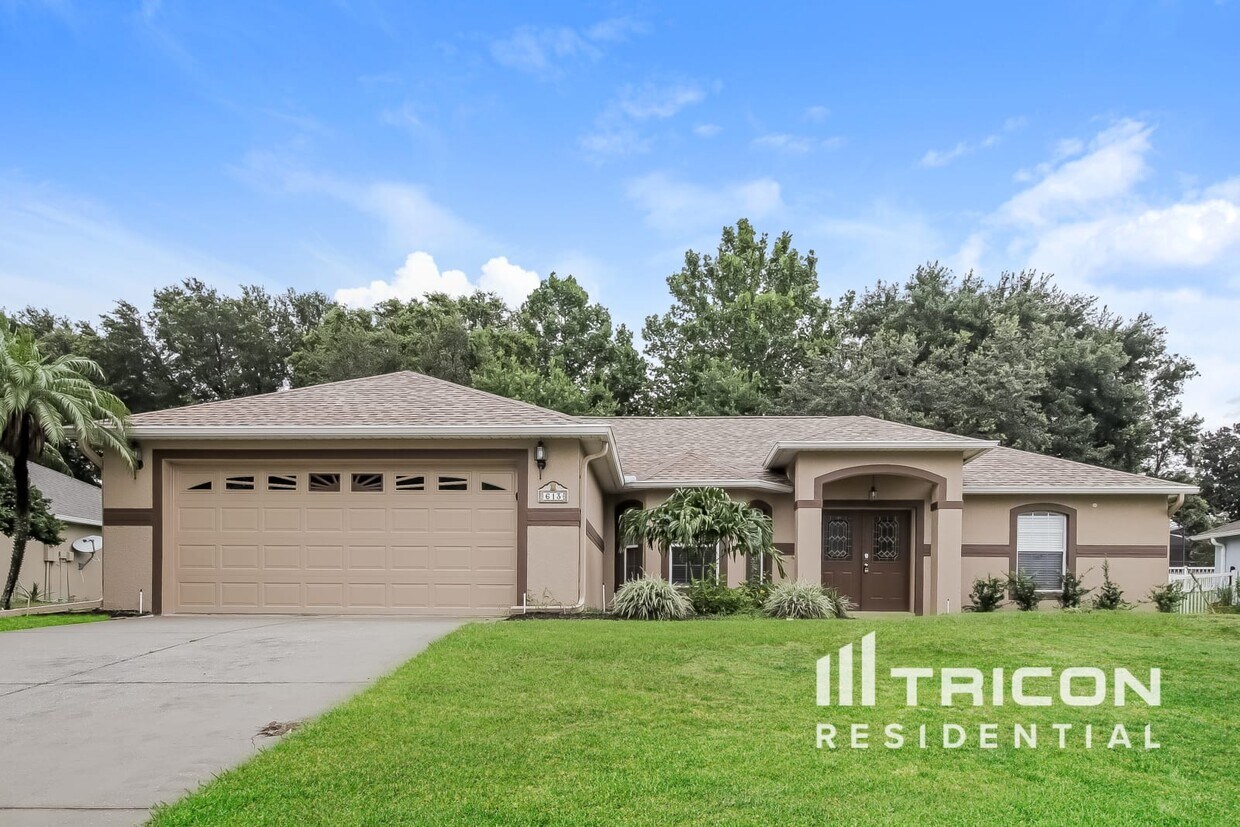 Primary Photo - 613 Westview Dr