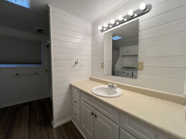 Foto del edificio - 1803 SE Salem Ave