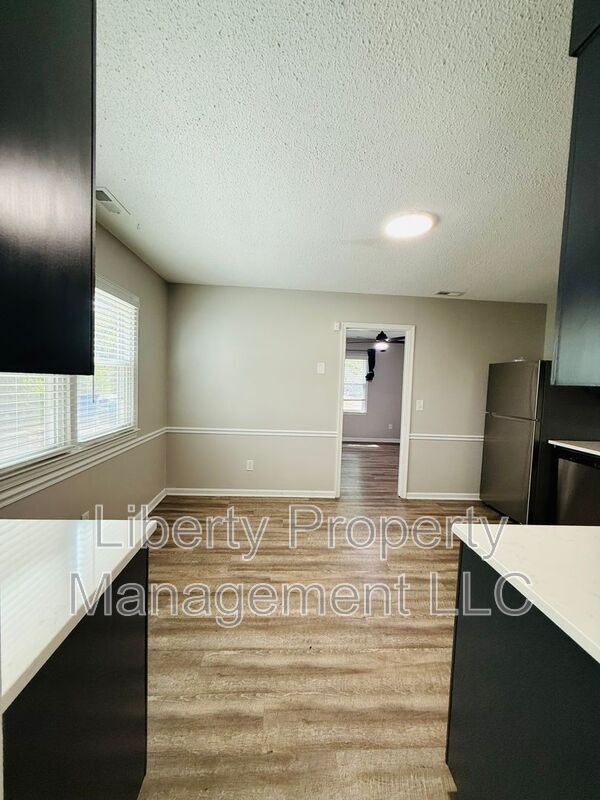 Building Photo - 1002 Ryder Ct