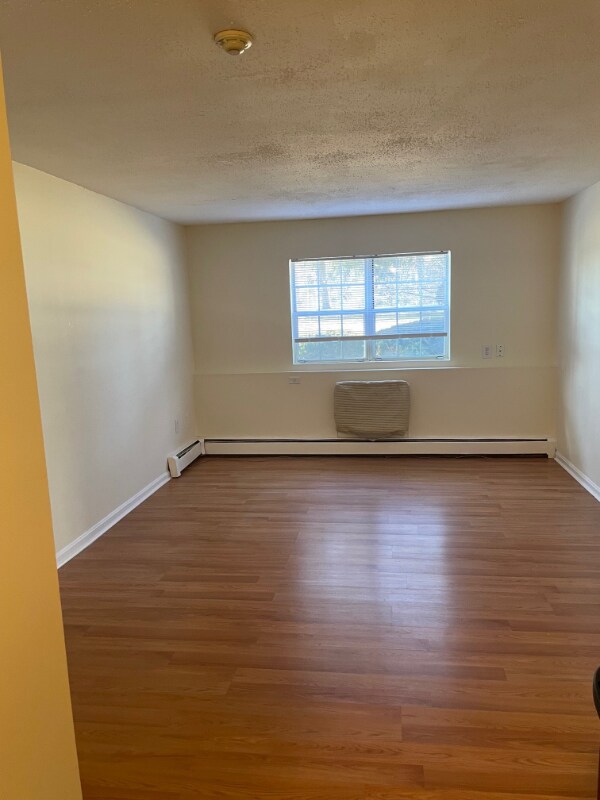 411 Great Rd Unit 22, Acton, MA 01720 Room for Rent in Acton, MA
