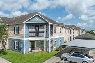 Building Photo - Residence at Lake Jackson Apartments