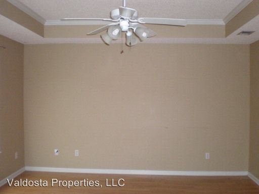 Foto del edificio - 3716 Kendall Ct