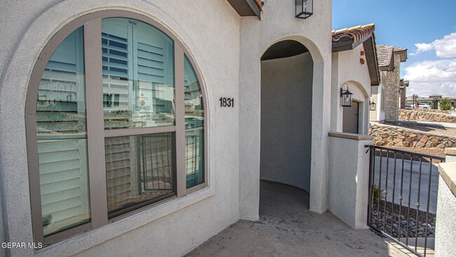 Building Photo - 1831 Cimarron Park Dr