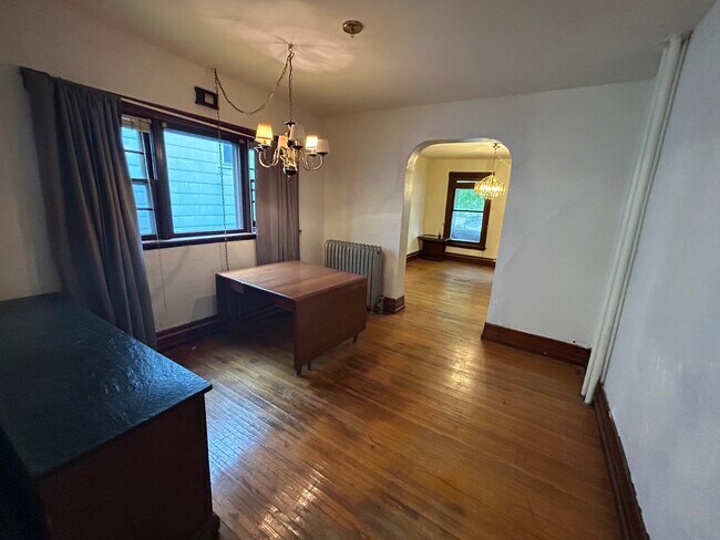 Foto del edificio - 24 Briggs Ave