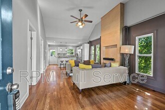 Building Photo - 335A Edith Ave