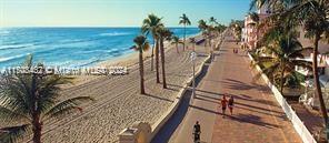 Foto del edificio - 200 Leslie Dr