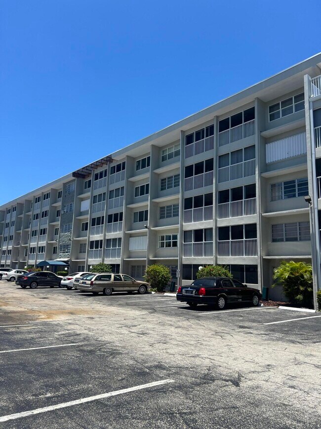 Foto del edificio - 330 SE 2nd St