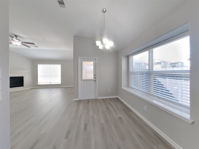 Foto del edificio - 6834 Oaken Gate Way