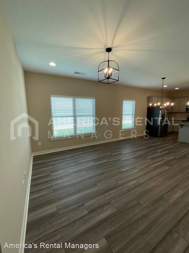Building Photo - 4 br, 2 bath House - 61 River Birch Lane