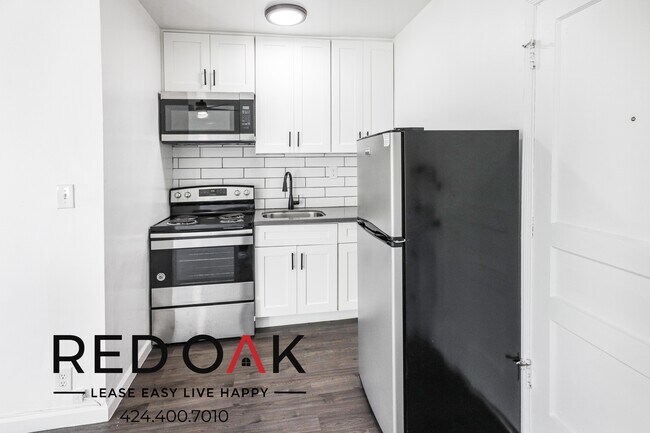 Foto del edificio - 851 S Kenmore Ave