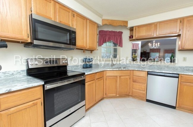 Building Photo - 104 Feathergrass Park