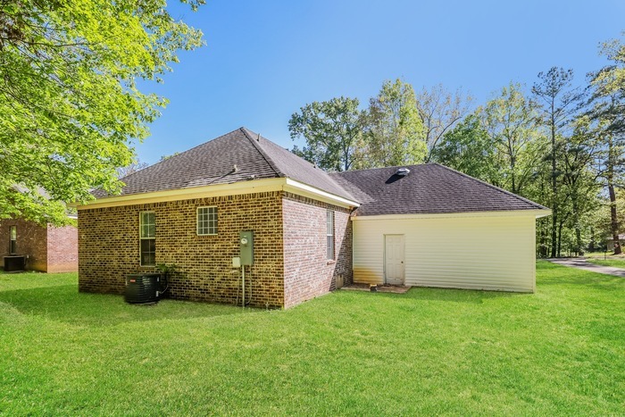 Foto principal - Gorgeous 3 Bedroom in Byram, MS