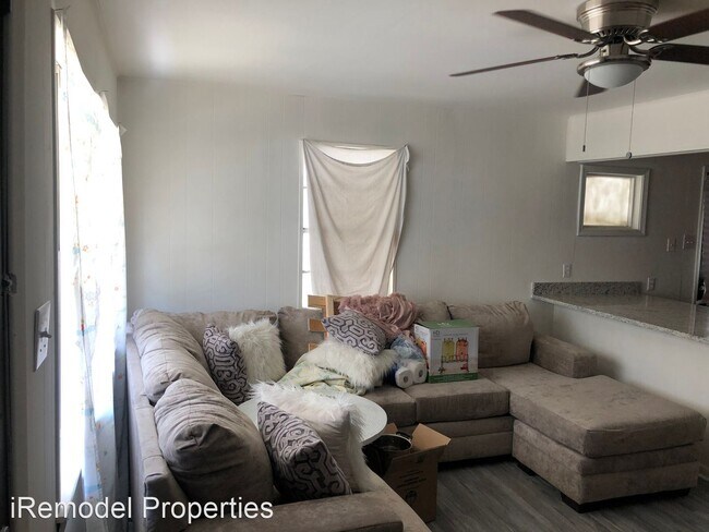 Foto del edificio - 3 br, 1 bath House - 921 W 54th