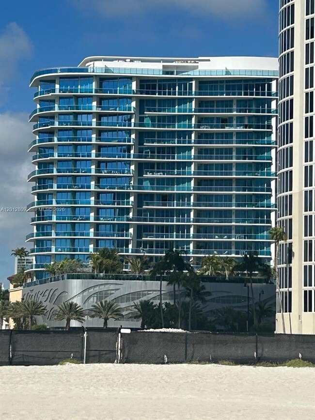 Foto del edificio - 17550 Collins Ave