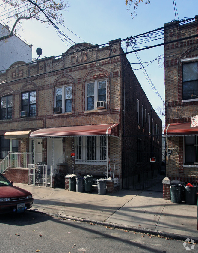 Foto del edificio - 594 Bradford St