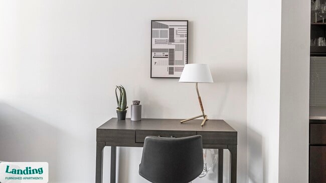 Building Photo - 825 Usener St