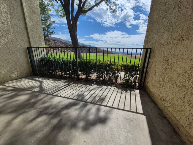 Foto del edificio - 3-Bedroom, 2.5-Bathroom townhouse located ...