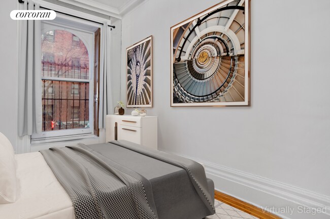 Foto del edificio - 122 E 37th St