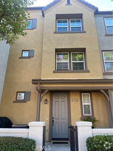 Building Photo - 13283 Zivi Ave