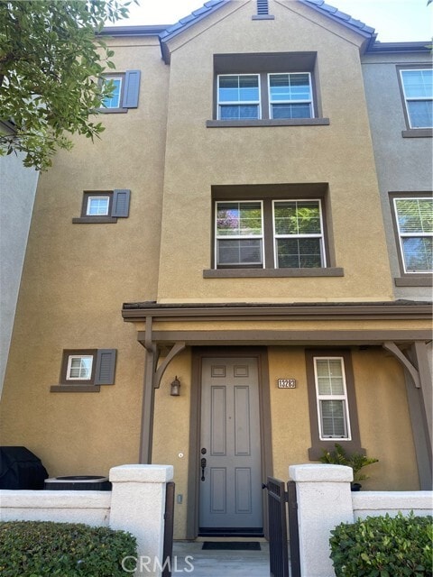 Primary Photo - 13283 Zivi Ave