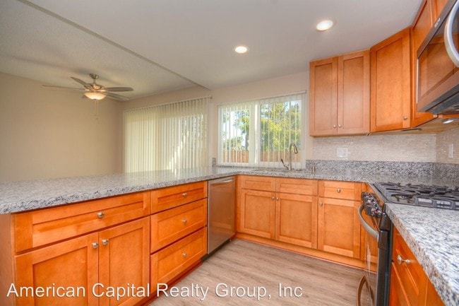 Building Photo - 33342 Cheltam Way