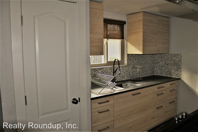 Foto del edificio - 2320 W Turner Rd