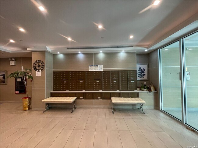 Foto del edificio - 142-38 37th Ave