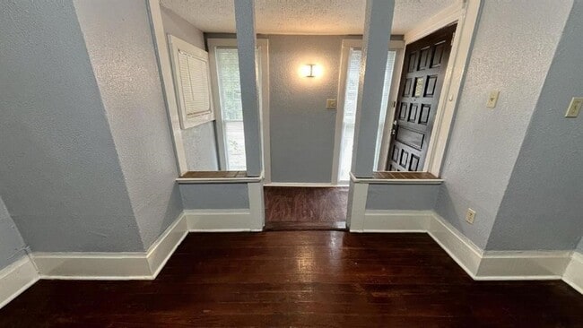 Building Photo - 111 Fargo St