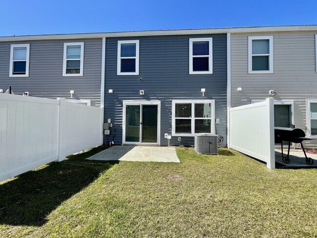 Building Photo - 108 Rosefield Ct
