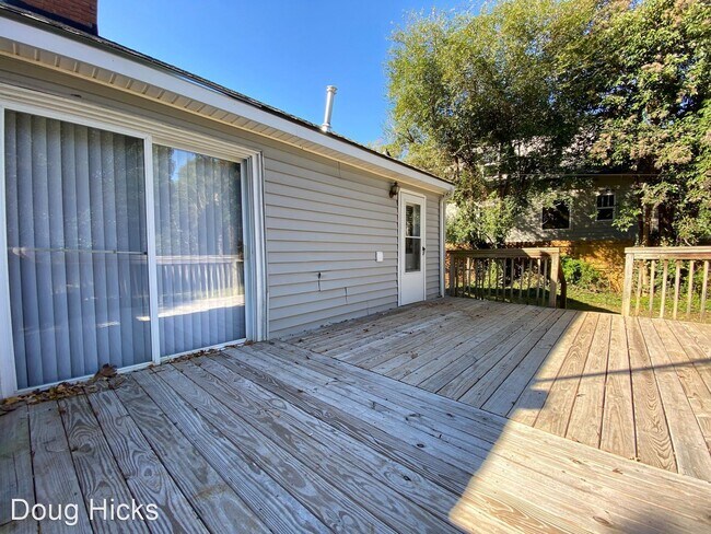 Building Photo - 2 br, 1 bath House - 739 Wriston Pl