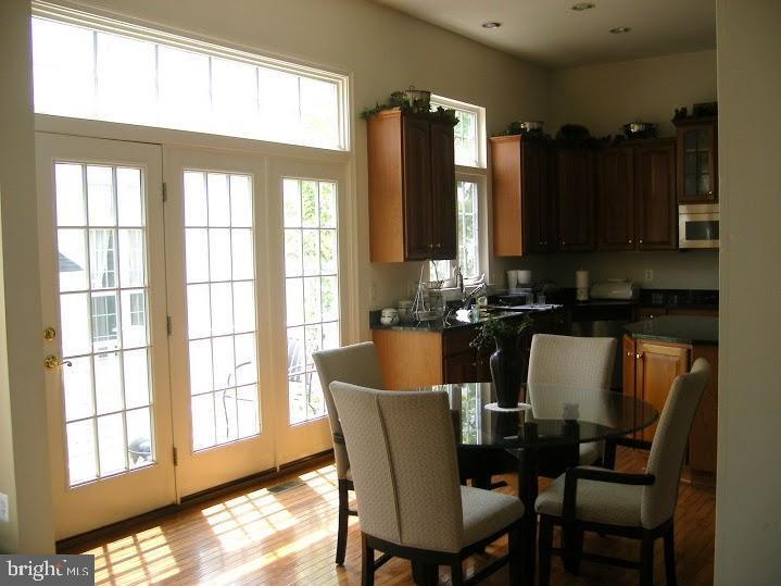 9106 Park Cove Dr, Fort Belvoir, VA 22060 House Rental in Fort