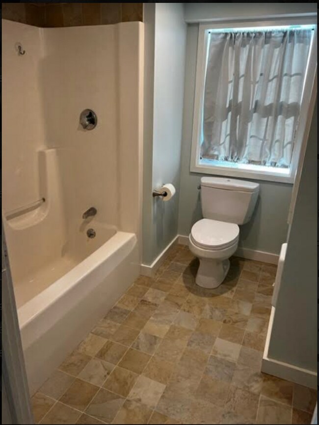 Foto del edificio - 17 Winthrop Ave