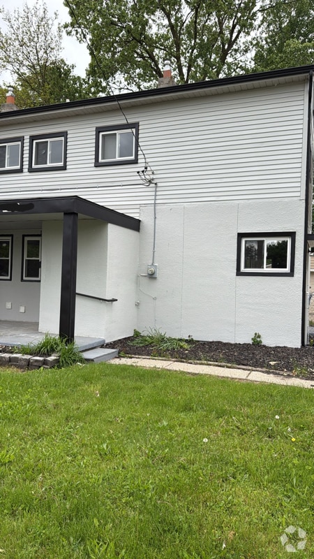 Building Photo - 31639 Grand Traverse St