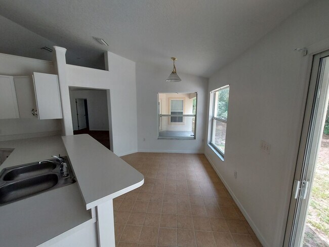 Foto del edificio - 8206 SW 135th Street Rd