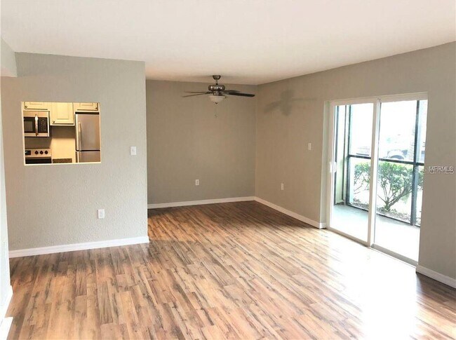 Foto del edificio - 2541 N Alafaya Trail