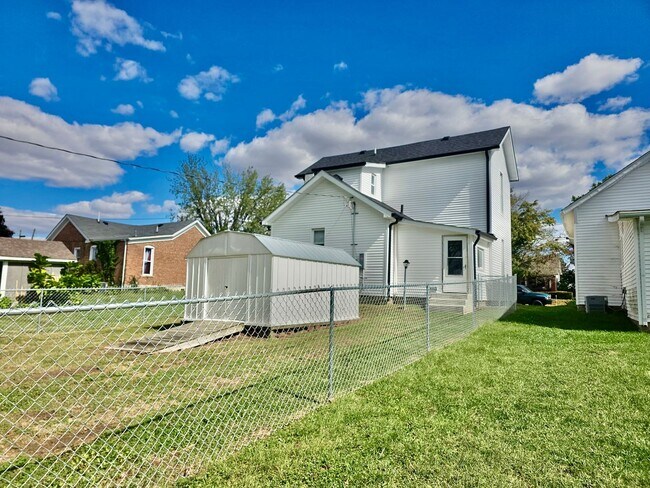 Foto del edificio - Cute and cozy Greensburg home!