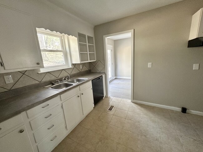 Foto del edificio - 1736 6th St NW