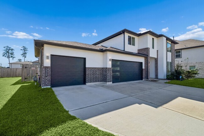 Foto del edificio - 14309 Yellow Hawthorn Ct