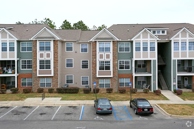 Building Photo - The Lakes at San Marcos Apartments