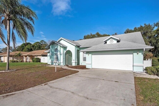 Building Photo - 4612 34th Ct E